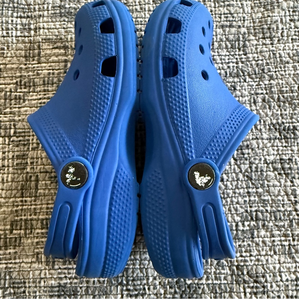 Crocs Classic Clog Little Kids Size 13 Blue Bolt Water Shoe - Picture 5 of 8